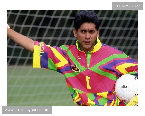 足球门将助攻长传精准制导，开启比赛新奇迹