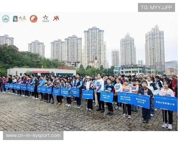 成都西南大学教师招聘考生奔跑入场引发讨论，赴西南大学招聘教师