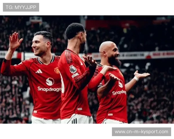 曼联全员备战,争四之路充满挑战 曼联全员备战,争四之路充满挑战