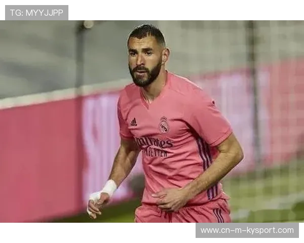 本泽马沙特新月首秀，进攻端让人眼前一亮